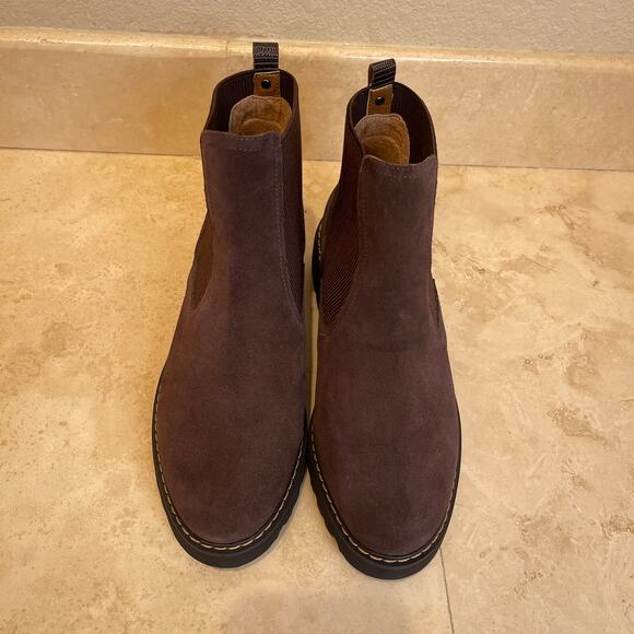 Donald Pliner Women’s 7 Brown Suede Chelsea Boots | New Without Box - Picture 3 of 10